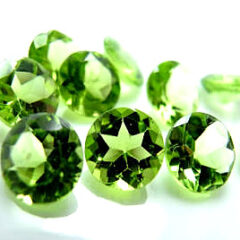 ペリドット《8月の誕生石》